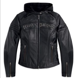 Harley Davidson ladies medium leather riding jacket